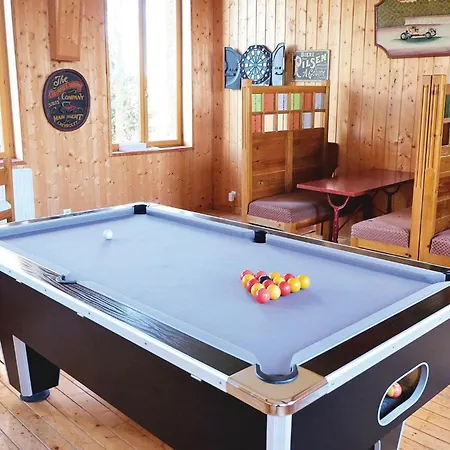Pet Friendly In With Kitchen * Quiestede